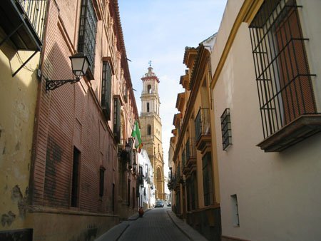 Uno de los mejores conservados en la provincia, es el casco histórico de Utrera