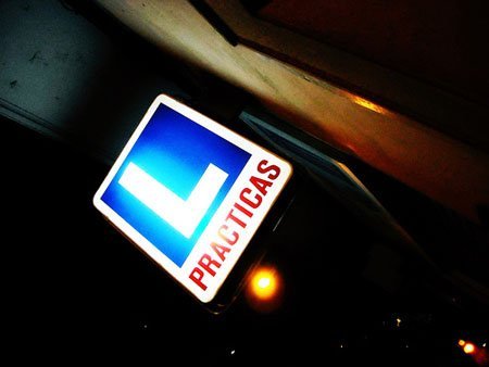 Si el alumno lo aprueba todo a la primera, el coste es de 805,95 euros de media estatal