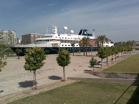 El Buque Minerva siguió en su ruta por el Mediterráneo hacia la ciudad portuguesa de Oporto