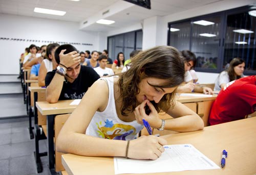 estudiantes-examenes