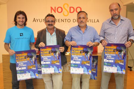 José Manuel García, delegado de Juventud y Deportes presentó ayer el campeonato