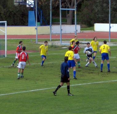 Los equipos sevillanos se sitúan en la zona alta de las clasificaciones de Primera, Segunda, Segunda B y el grupo X de Tercera División