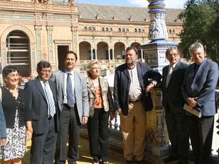 Monteseirín aclaró que, a pesar de la peatonalización, los accesos al turismo estarán garantizados