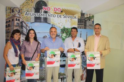 José Manuel Campos, junto a los representantes de las Escuelas Deportivas Municipales