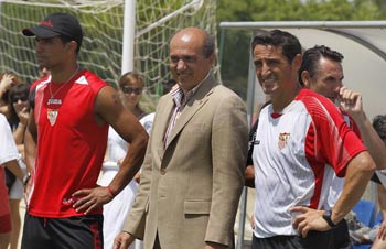 Del Nido quiere disfrutar de Negredo antes de una posible venta en el futuro