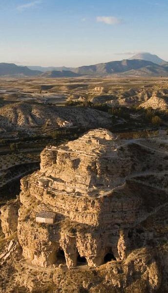 El asentamiento, que se sitúa a unos cinco kilómetros al sur de Tetuán, a orillas del río Martil