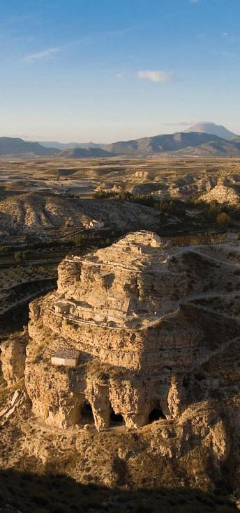 El asentamiento, que se sitúa a unos cinco kilómetros al sur de Tetuán, a orillas del río Martil