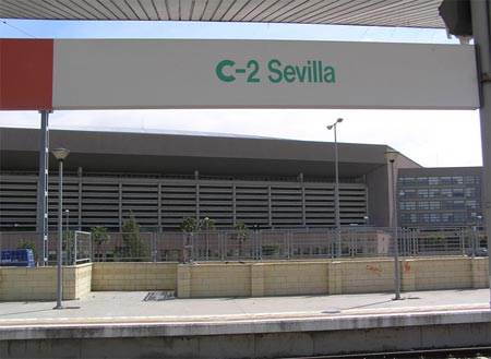 A día de hoy las líneas C2 y C5 de cercanías no existen y las previsiones más cercanas apuntan a que las obras empezarán en 2010