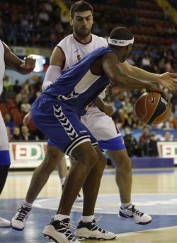 El Cajasol fue superior en todo momento al Xacobeo/CBSevilla