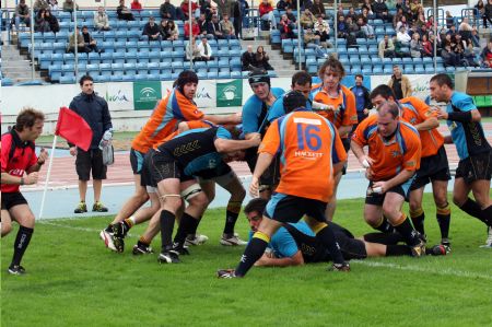 El cajista Juan González consigue un ensayo para los suyos