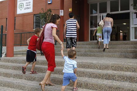 'El Día Mundial de la Infancia' ha sido celebrado en la gran parte de los centros escolares de Sevilla.