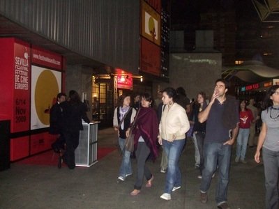 La afluencia de público llenó un día más las salas en Nervión/J.A.Pérez