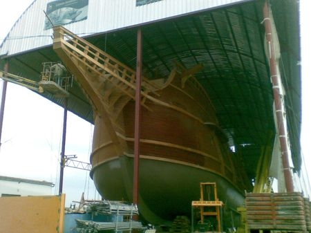 Casi dos años después, el Galeón Andalucía rozará el agua del mar/Paco Cordero