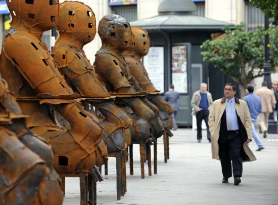 El sevillano quedó atónito ante el tamaño de los guardianes de hierro