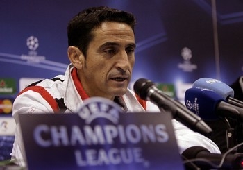 El técnico de Arahal afirmó que el equipo no pasa por un buen momento/SevillaFC