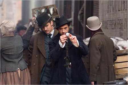 Robert Downey Jr. da vida a Sherlock Holmes en la película de Guy Ritchie
