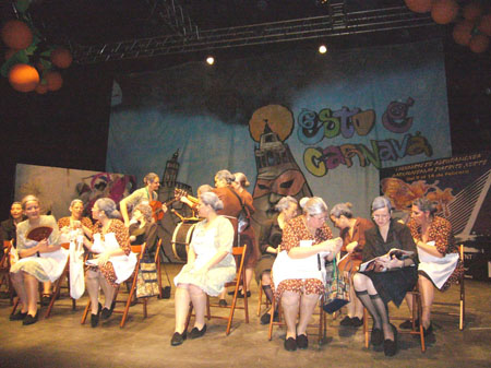 La agrupación femenina 'Al Fresquito' fue la vencedora en 2009 en comparsas