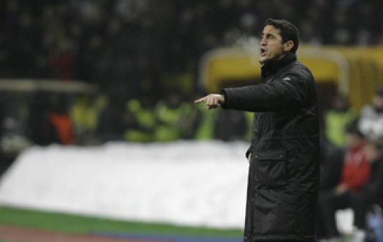 Manolo Jiménez dando indicaciones en el Olímpico Luzhnikí/SevillaFC