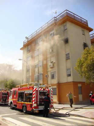 Incendio en una vivienda de la barriada de Felipe II/SA