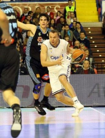 A estas alturas de la liga, el Cajasol ha igualado el mejor balance de victorias desde la temporada 2003-04./ cbsevilla