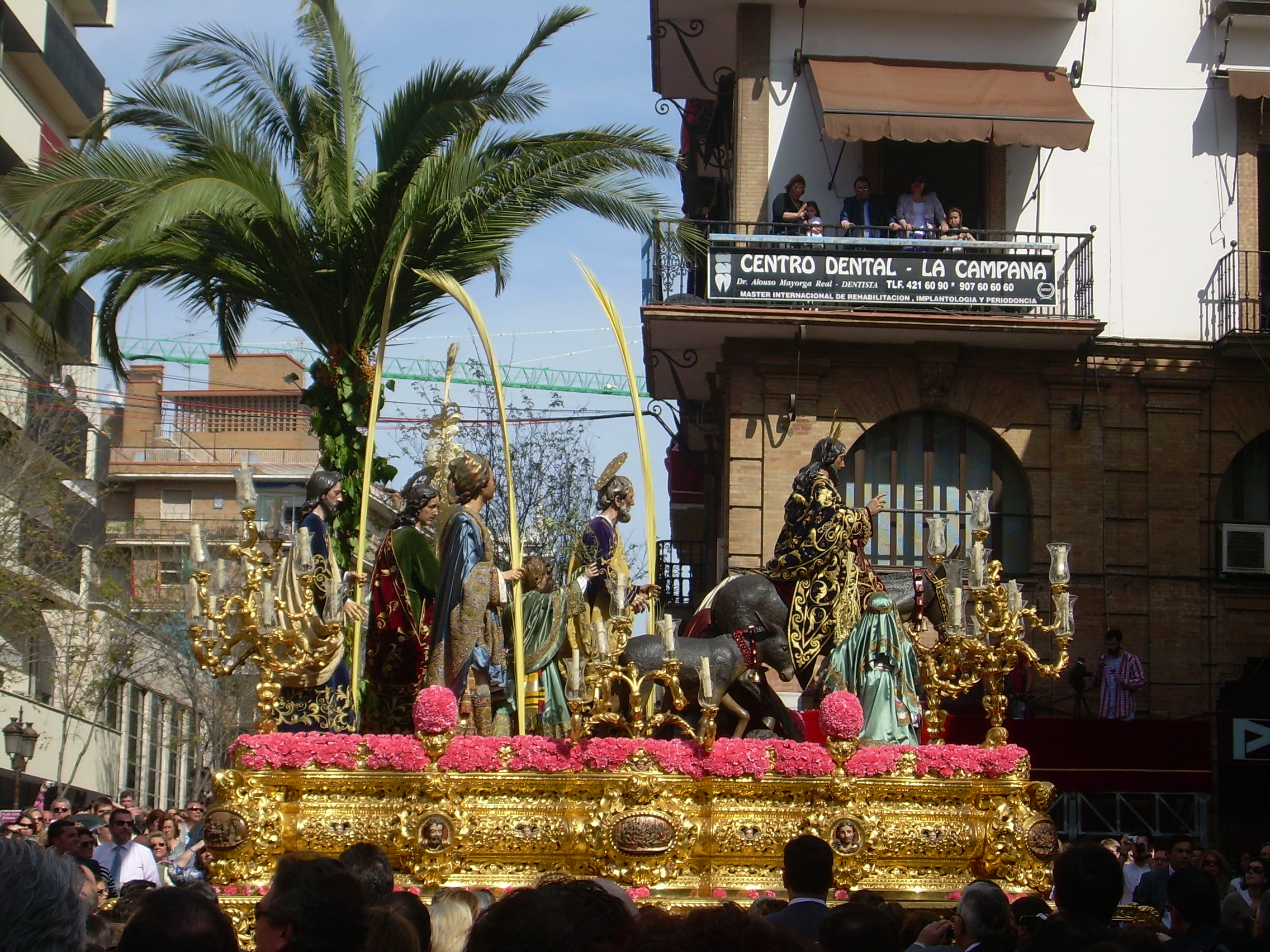 La Borriquita a su paso por la Campana/ Miguel Ángel Rodríguez.