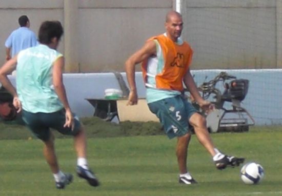 Rivas en un entrenamiento del primer equipo/Fiebrebetica.com