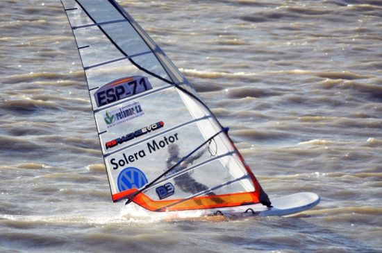 Fernando Martínez del Cerro participa en la Copa Ibérica de Fórmula de Windsurfing en Portimao/SA