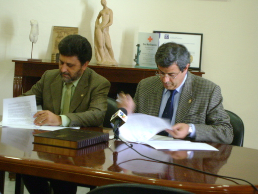La Casa Palacio de los Briones es un edificio del siglo XVI y de tipo palacio renancentista/AyuntCarmona.