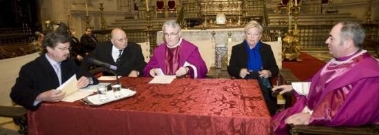 Mesa presidencial del Cabildo de Toma de Horas/Diaz Japon