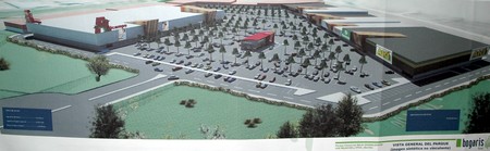 Los centros comerciales se encuentran en la salida hacia Utrera y en la antigua carretera N-IV. /SA