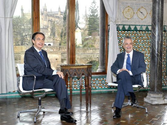 Griñán y Rodríguez Zapatero mantuvieron un encuentro ayer al término del Consejo de Ministros en Sevilla