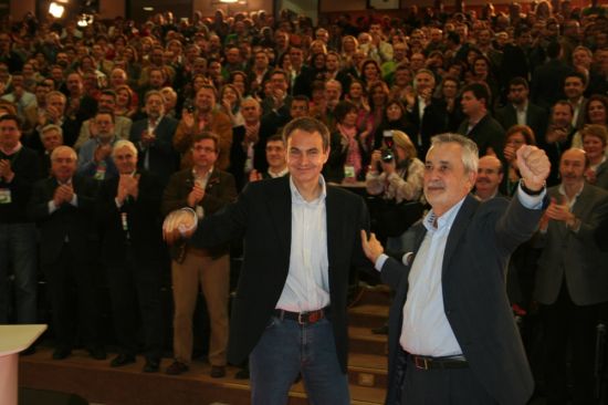 Aunque Griñán se refirió a la deuda histórica, Rodríguez Zapatero hizo oidos sordos