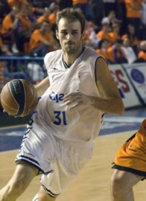 Con esta victoria el Cajasol regresa a los Playoffs diez años después/baloncestosevilla