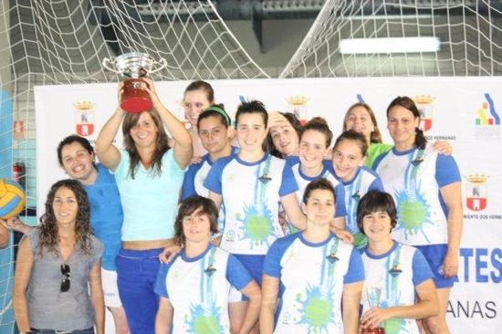 Las chicas de Javier Cortés han logrado este fin de semana la Copa de Andalucía tras vencer al C.W. Algeciras por 19-3./SA