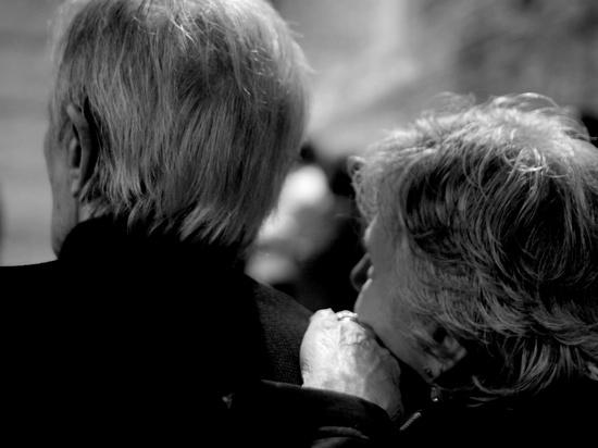 Gritos y susurros, por Laura Rosal