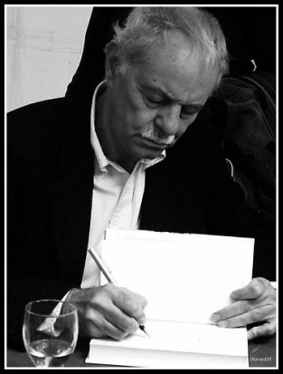 Eduardo Mendoza realizará la conferencia ‘Encuesta personal sobre la lectura: una falsificación’