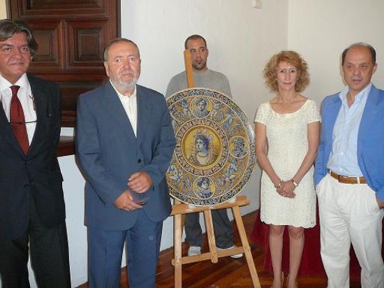 La Colección Carranza podrá visitarse en el Alcázar y el Museo de Cerámica de Triana a partir del próximo verano