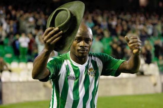 Emaná marcó el penalti y le dió la victoria al Betis/Rbb