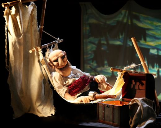 En la Sala Cero toda la familia podrá disfrutar de Papabobo, el 8 de mayo, y El último Pirata, el domingo 9 de mayo.