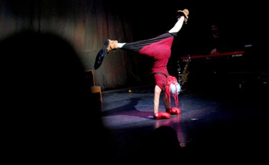 La catalana Alba Sarrarute, es la protagonista de su obra 'Mirando a Yukali'. /UnaiaGuerra