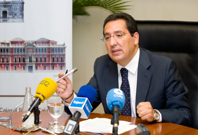 Antonio Pulido, presidente de Cajasol, durante una de las asambleas de hoy