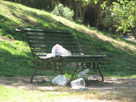 Basuras en el parque Infanta Elena de Sevilla Este/PA