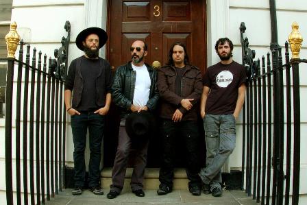 Los Escarabajos nos mostrarán sus grandes influencias con el grupo de Liverpool. /sa