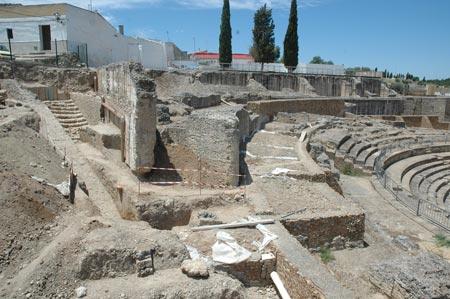 La nueva iluminación ha sido promovida por la Consejería de Cultura
