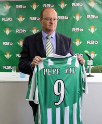 Imagen de la presentación de Pepe Mel como nuevo entrenador del Betis/Rbb