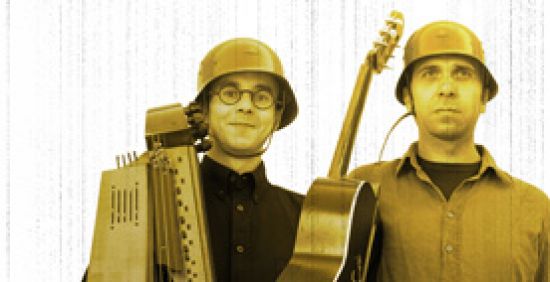 La Brigada Bravo & Diaz actuará el viernes con las canciones populares de la Guerra Civil. /Noches el el Alcázar