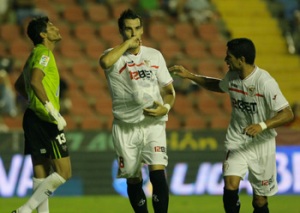 Álvaro Negredo marcó el penalti que ponía al Sevilla por delante en el marcador/Sevillafc