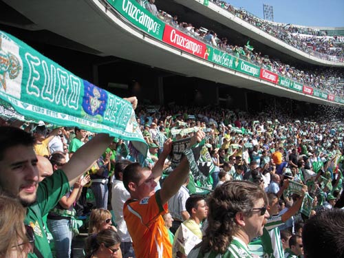 La afición del Betis no sufrirá temperaturas tan altas finalmente/SA