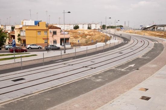 Además del tranvía de Alcalá, también sufrirán retrasos en sus obras el de Dos Hermanas y el Aljarafe/PA.