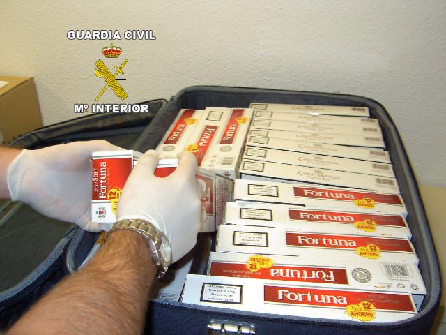 Hasta 20.000 cajetillas de tabaco de contrabando se han aprehendido en el Aeropuerto de Sevilla